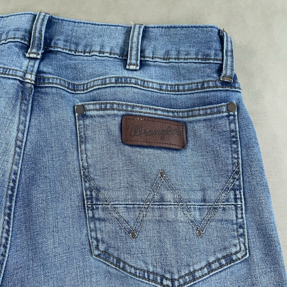 Wrangler Retro Slim Boot Jeans Mens 34x32 Light Wash Denim Bootcut Pants - Picture 8 of 15